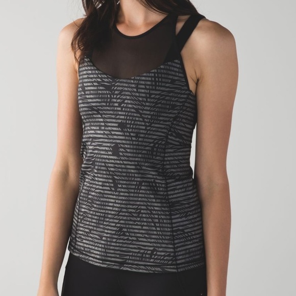Lululemon Running In The City Tank Top Stripe Play Slate Black Size 10 W2 - Picture 2 of 8